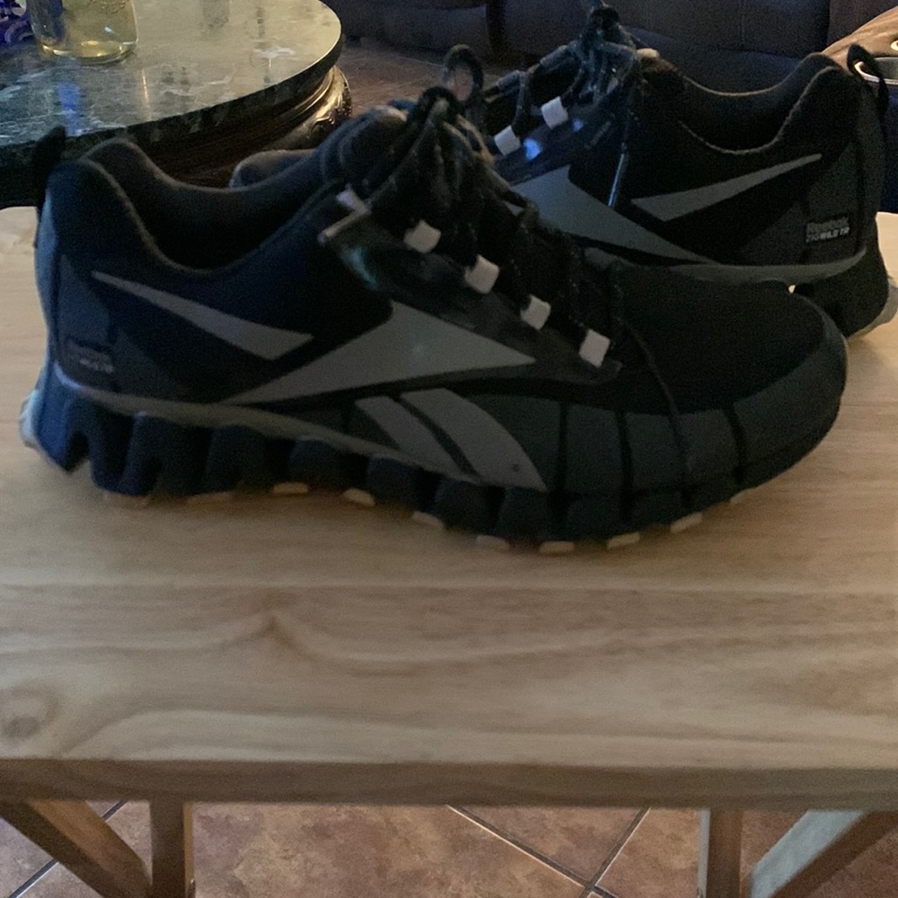 Reebok Mens Zig Tech Sneakers